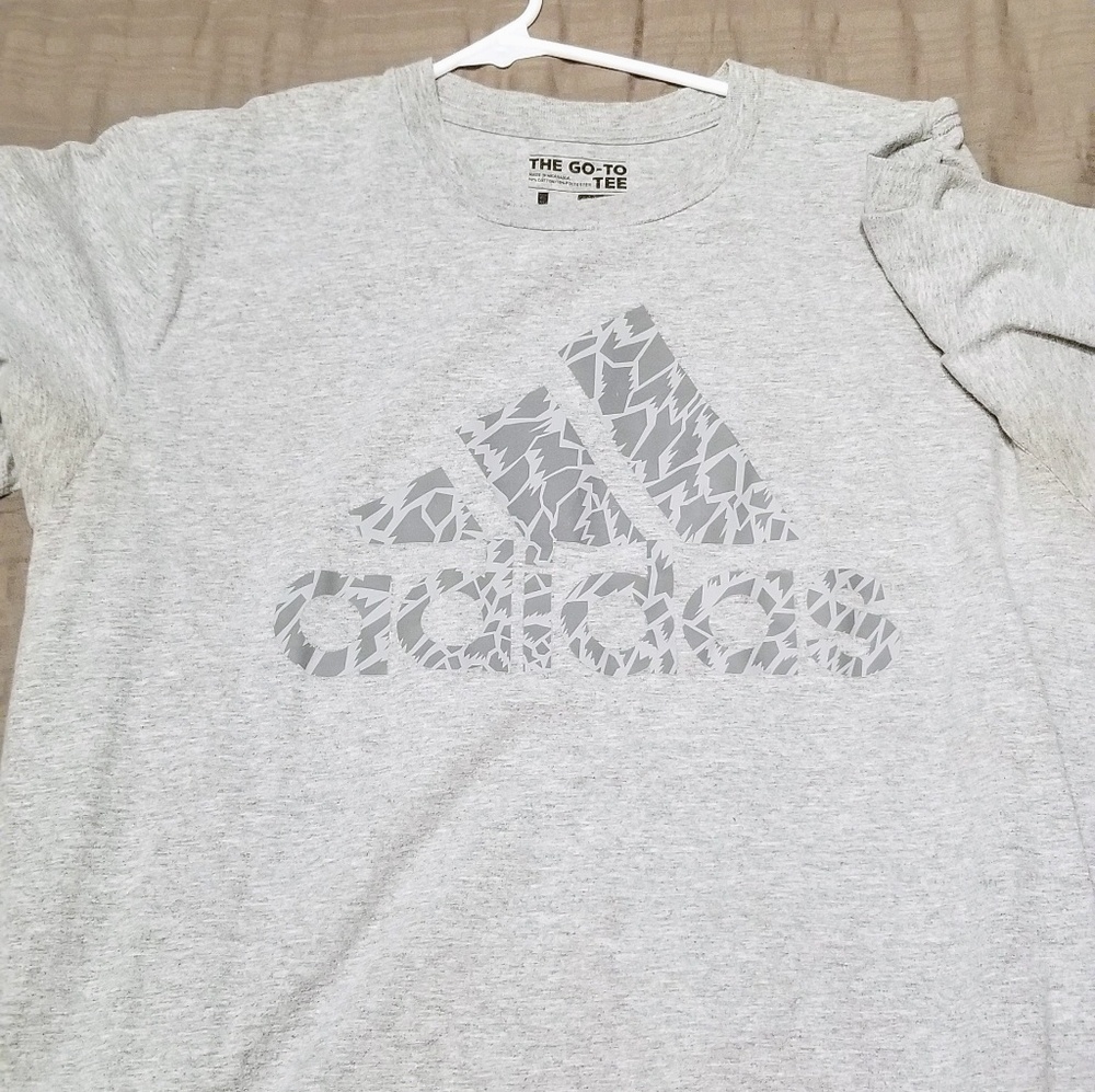 Adidas T-shirt